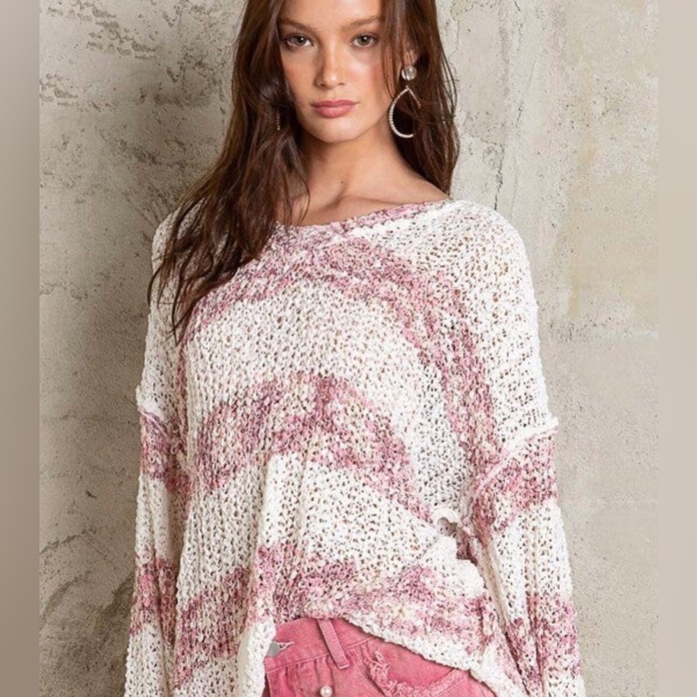 POL Ivory and Mauve Open Weave Lightweight Sweater